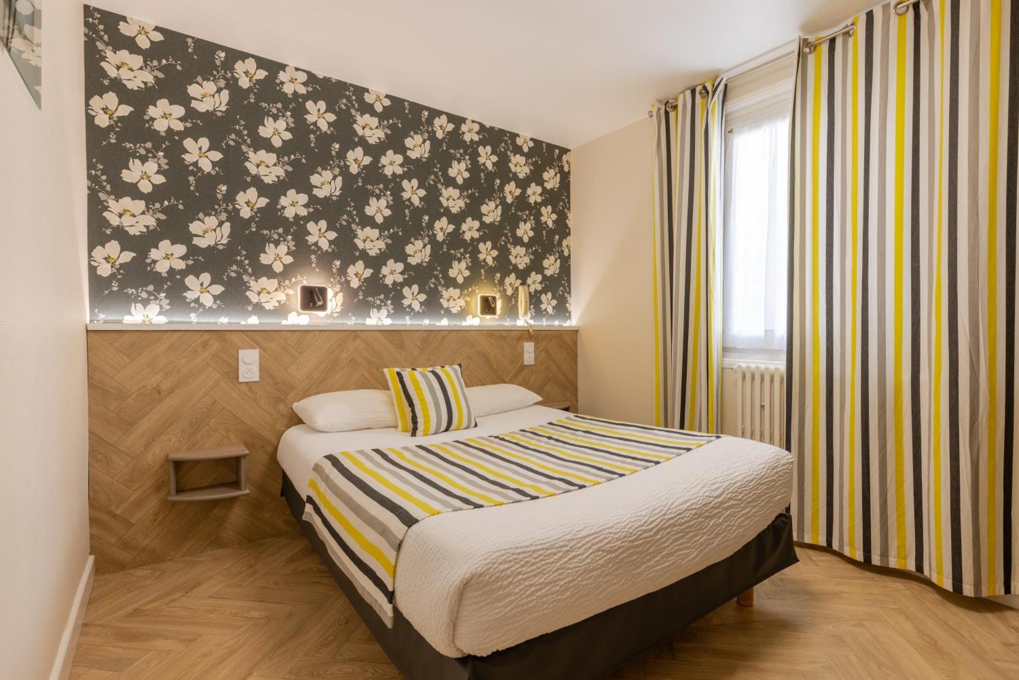 Logis Hotel Andreinia & Cabanes Esterençuby Dış mekan fotoğraf