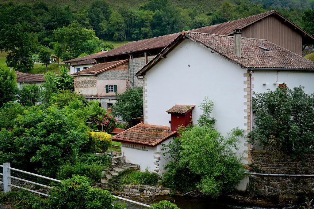 Logis Hotel Andreinia & Cabanes Esterençuby Dış mekan fotoğraf