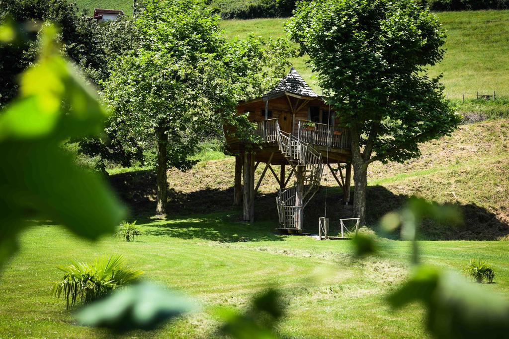 Logis Hotel Andreinia & Cabanes Esterençuby Dış mekan fotoğraf