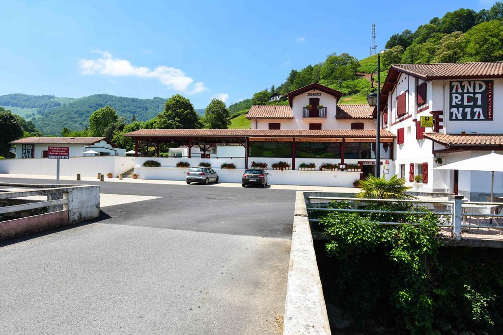 Logis Hotel Andreinia & Cabanes Esterençuby Dış mekan fotoğraf